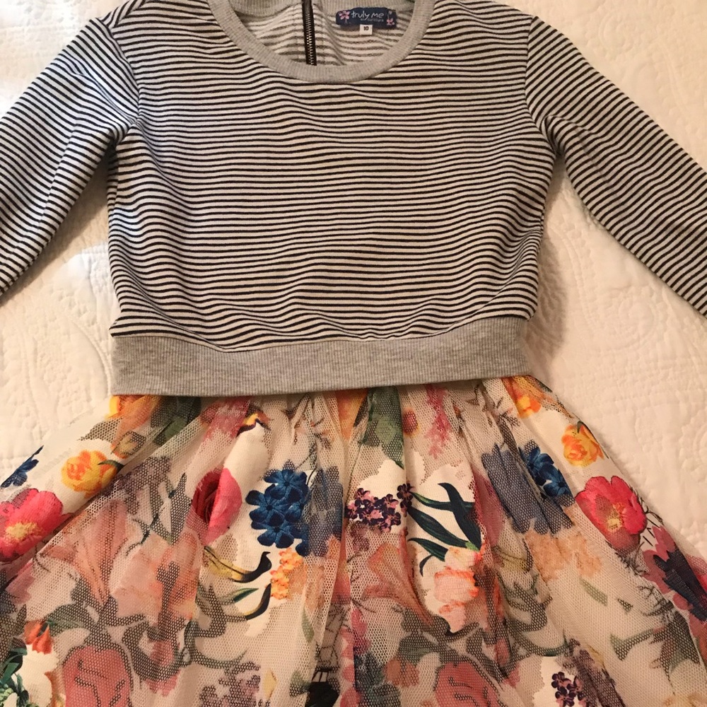 Girls dress, size 10